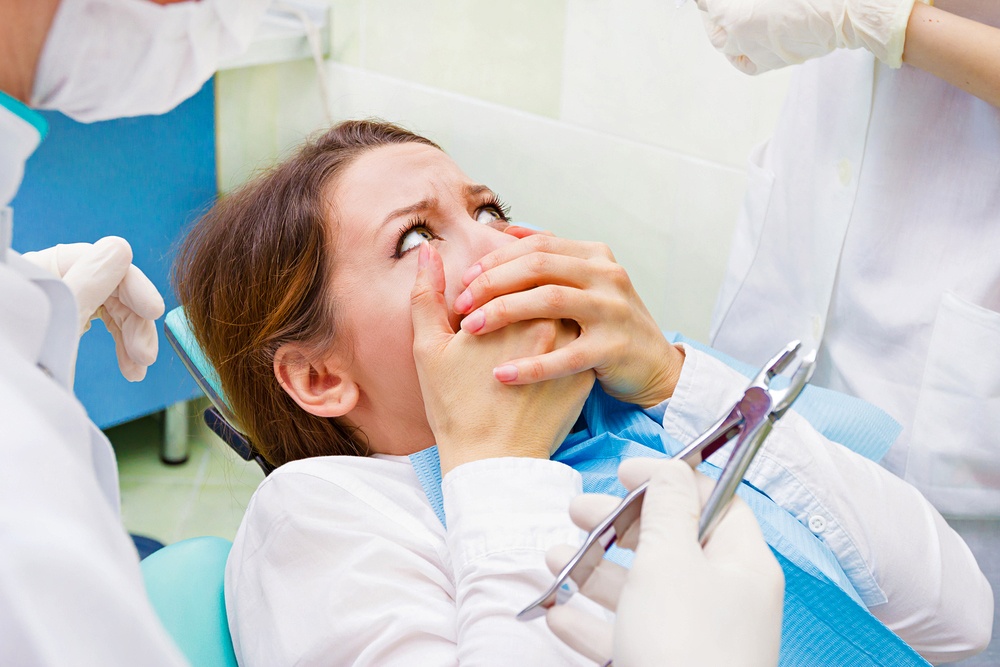 Stomatolog će vam na pregledu detaljno očistiti zube i riješit ćete se lošeg zadaha