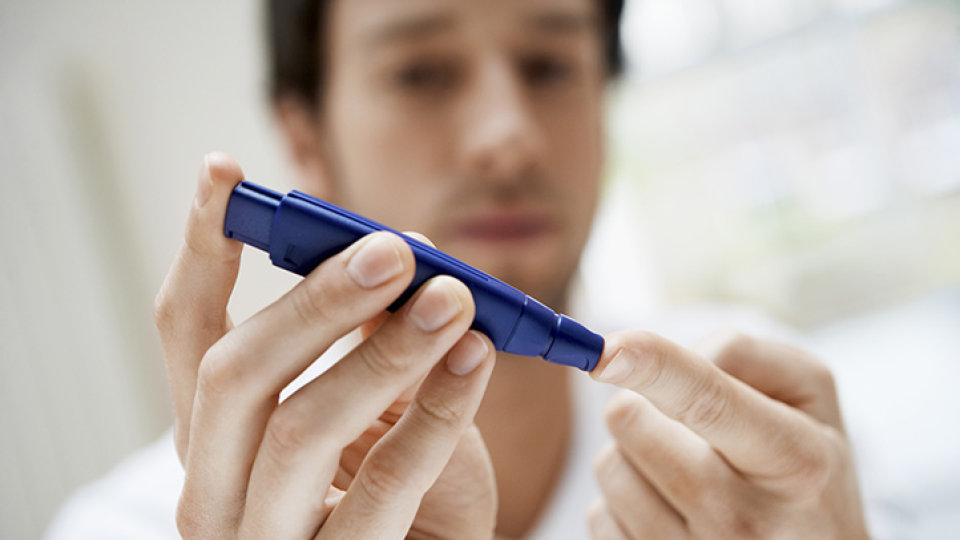 Osobe s dijabetesom tipa 1 i tipa 2 imaju veću vjerojatnost da pate od bolesti desni