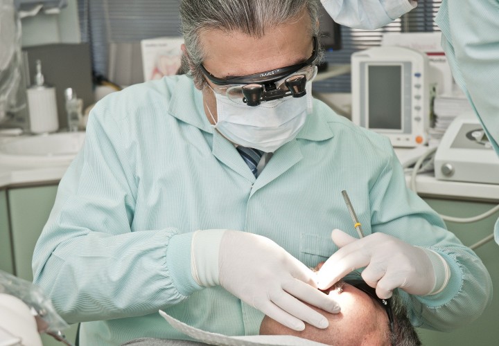Oralna kirurgija je grana stomatologije